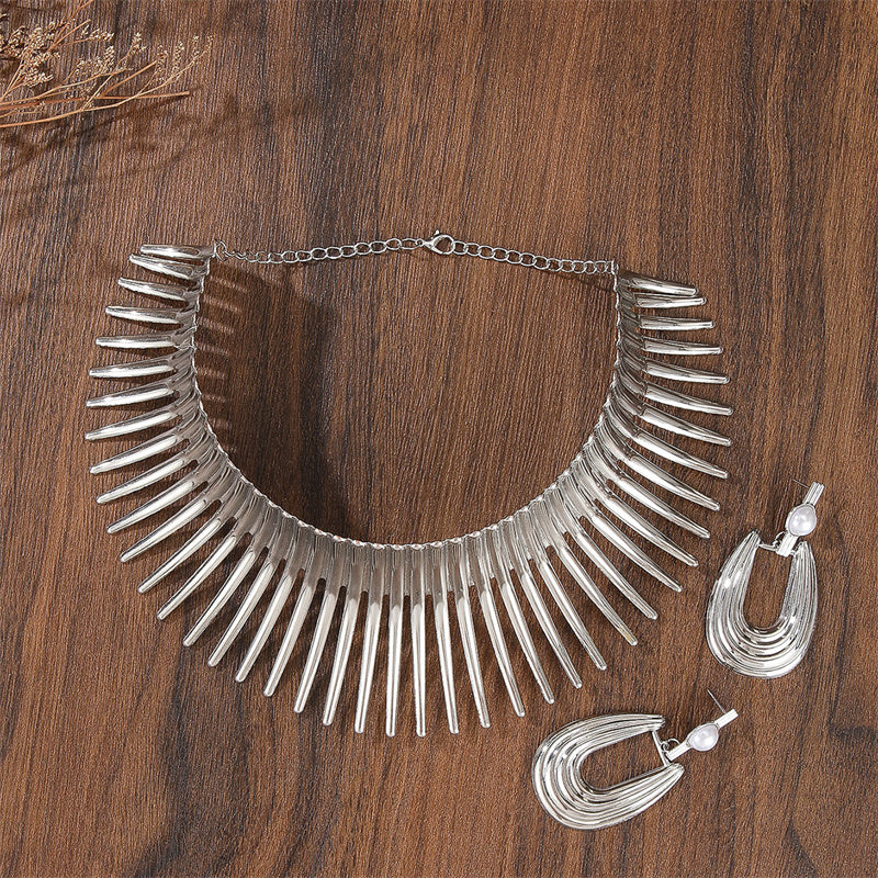 Bold Gold Choker & Earrings Set
