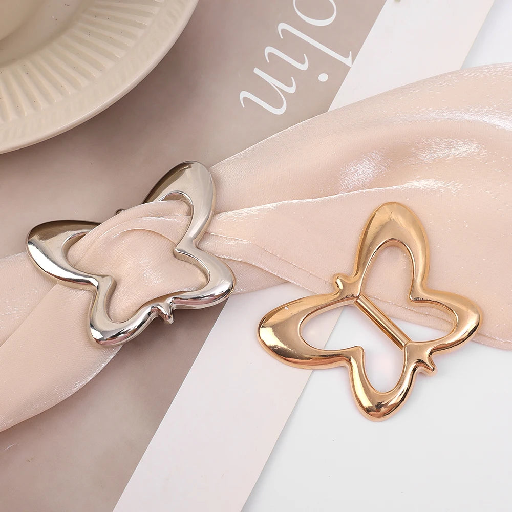 4-in-1 Fashion Scarf & Shirt Brooch