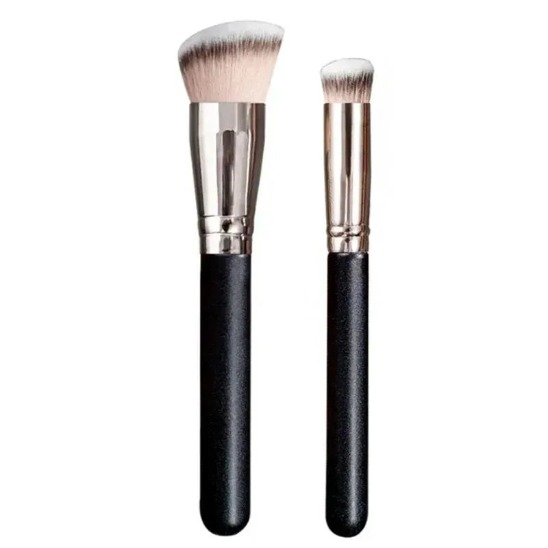 Angled Foundation & Concealer Brush