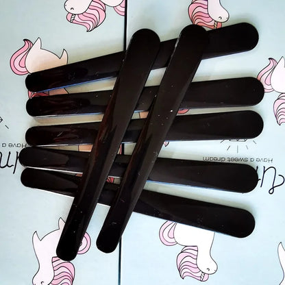 Curved Makeup Scoop