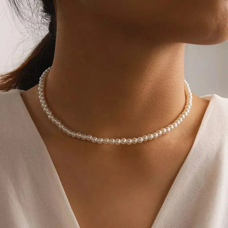 Elegant Korean Pearl Choker