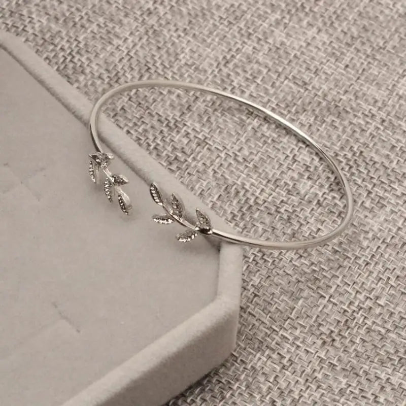 Fashion Leaf Open Cuff Bracelet