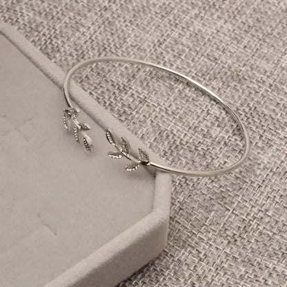 Fashion Leaf Open Cuff Bracelet