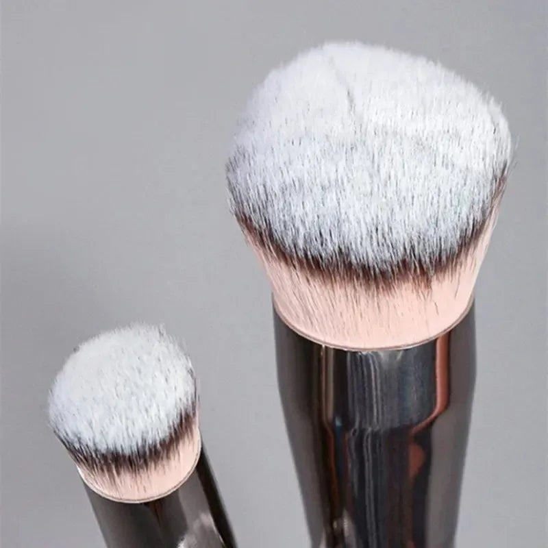 Angled Foundation & Concealer Brush