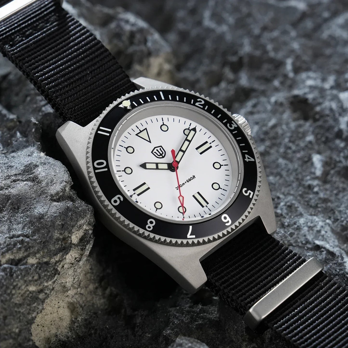 Watchdives  Quartz Watch