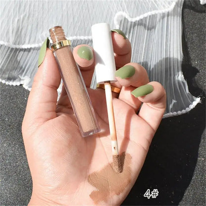 Long-Lasting Moisturizing Concealer Stick