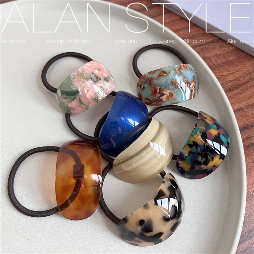 Semicircle Buckle Ponytail Holder