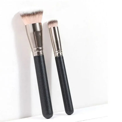 Angled Foundation & Concealer Brush