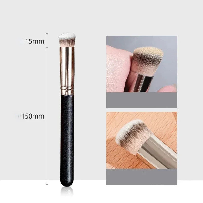 Angled Foundation & Concealer Brush