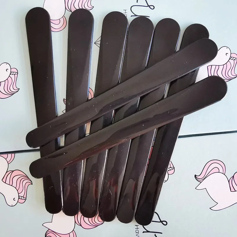 Curved Makeup Scoop