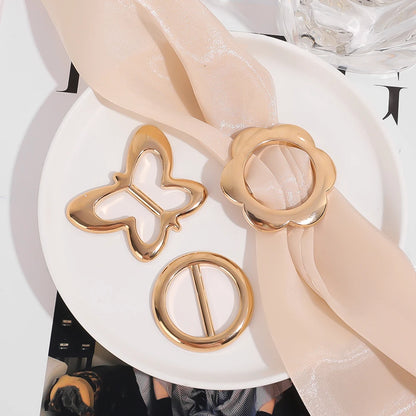 4-in-1 Fashion Scarf & Shirt Brooch