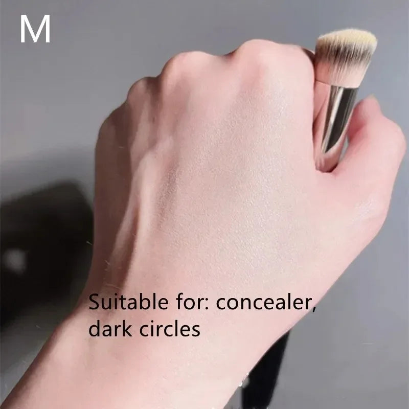 Angled Foundation & Concealer Brush